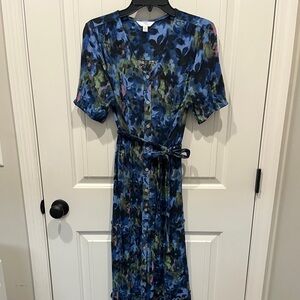 Women’s Medium Time and Tru Blue Floral Button-Front Dress EUC